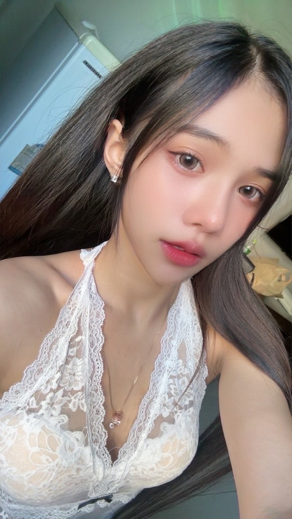 Profile photo of Emma from Khlong Toei, Bangkok - Verified