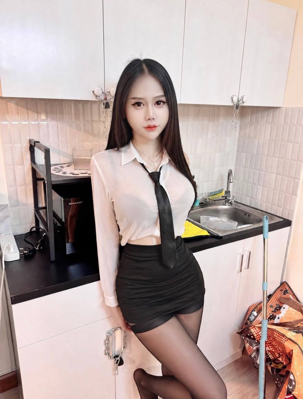 รูปที่ 3 จาก 5 ของ พลอยสาวสอง จากปากเกร็ด, นนทบุรี