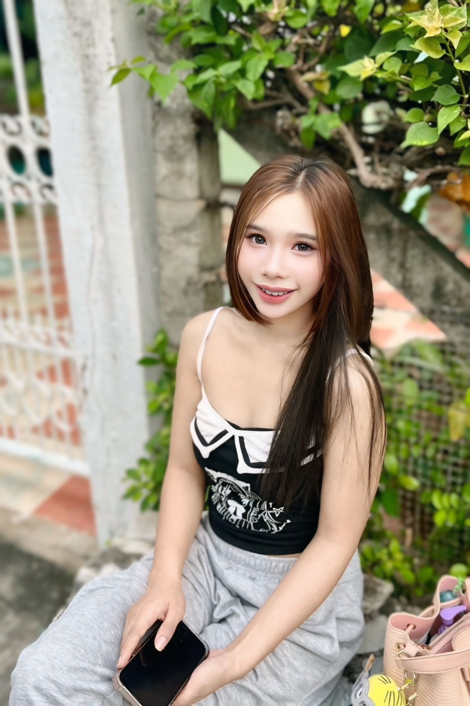 Photo 2 of 4 of Pan from Khlong Toei, Bangkok