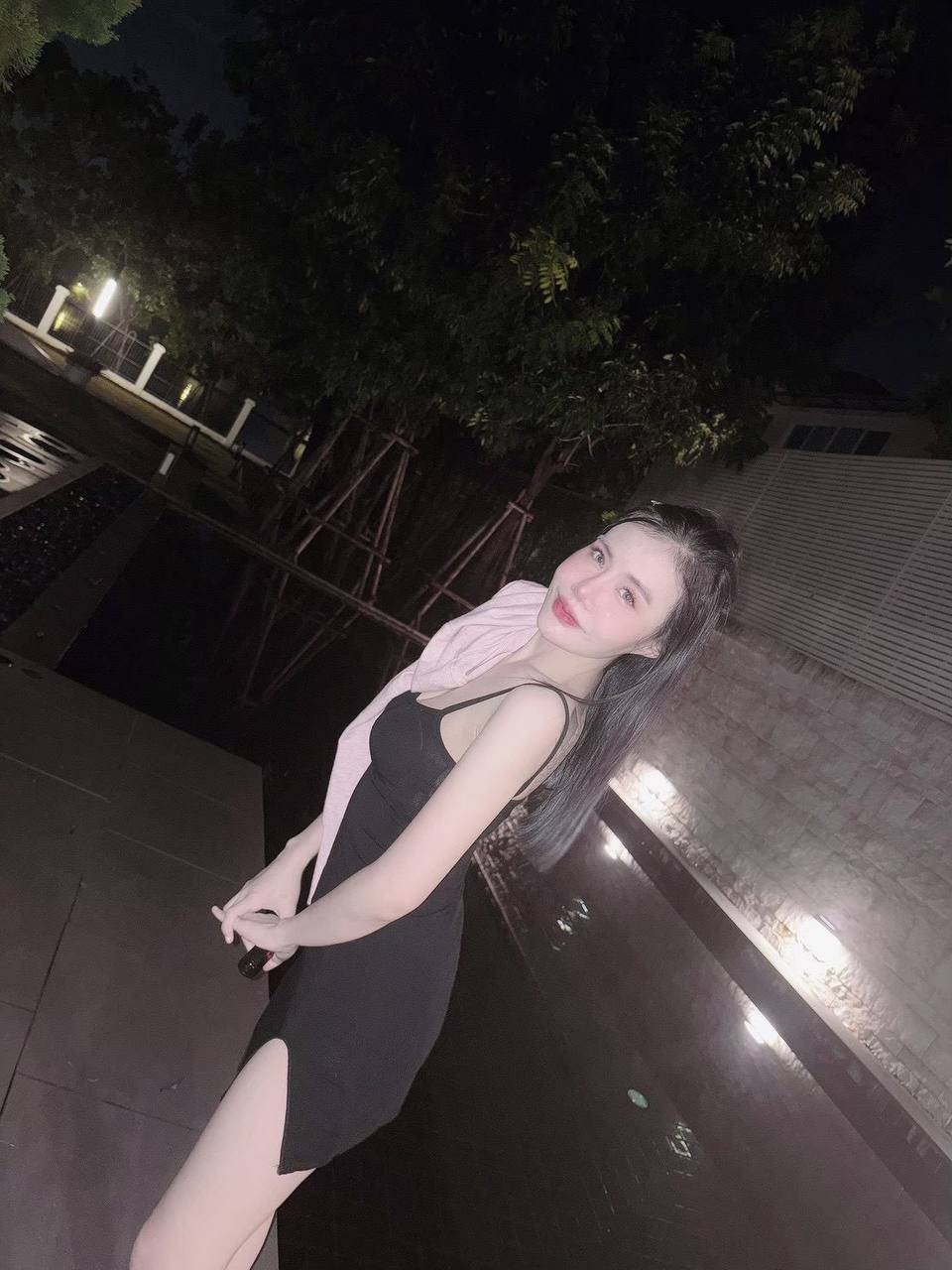 รูปที่ 4 จาก 4 ของ แพรไหม รับเอาสด จูบแลก อมสด จากบางนา, กรุงเทพมหานคร