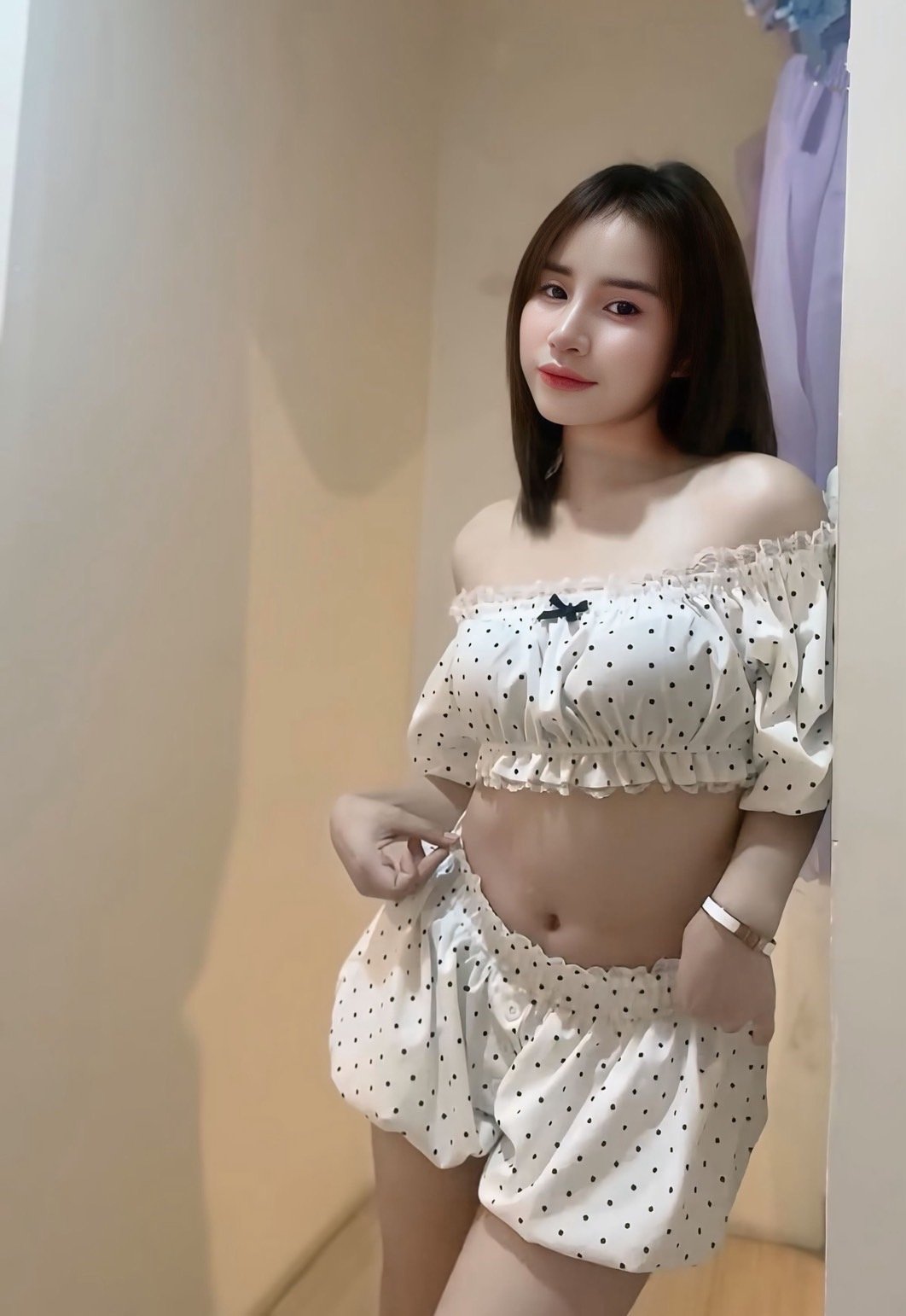 รูปที่ 3 จาก 4 ของ น้องบะหมี่ (Bamee) จากคลองเตย, กรุงเทพมหานคร
