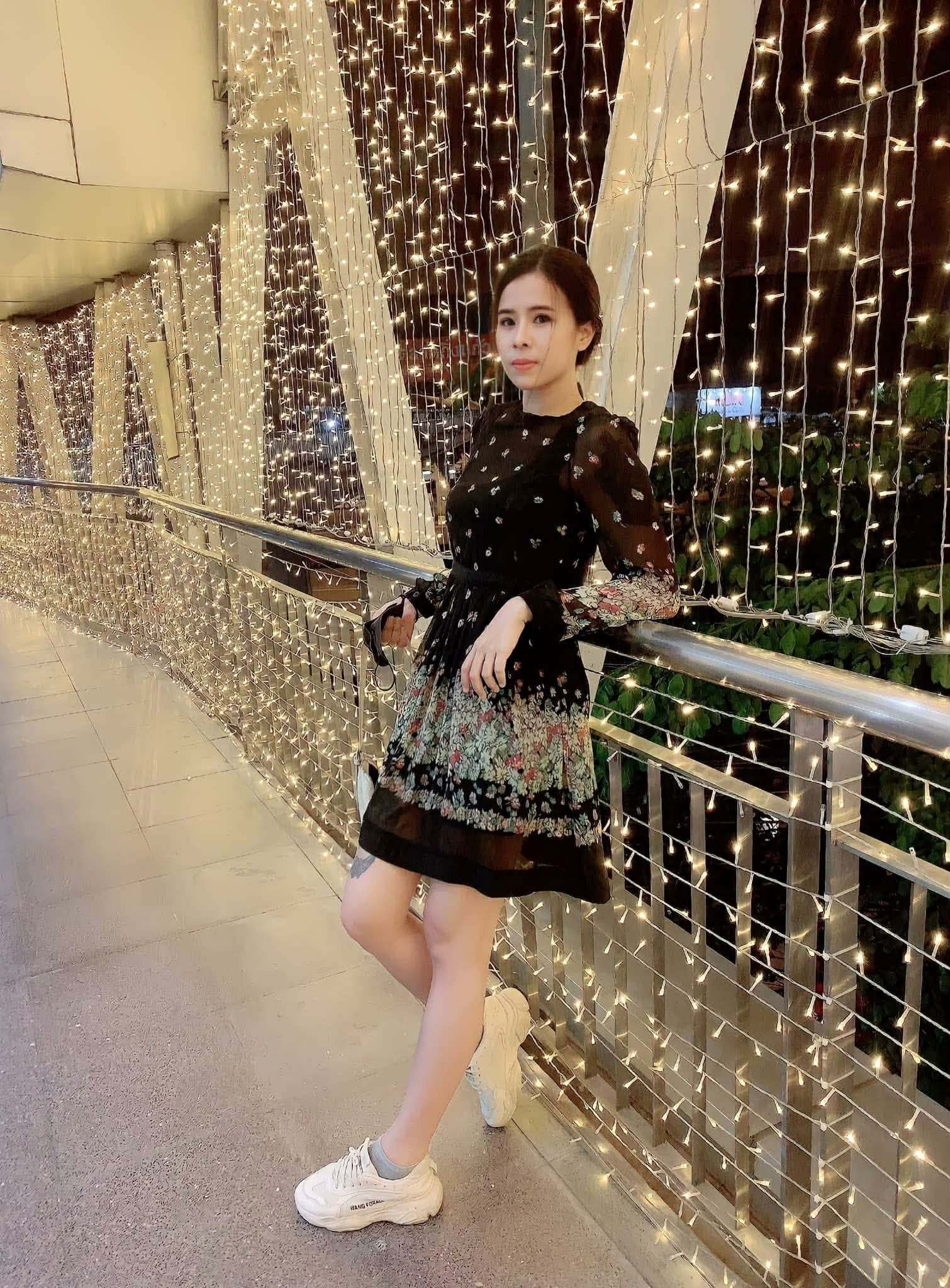 รูปที่ 3 จาก 5 ของ ทานตะวัน จากบางกะปิ, กรุงเทพมหานคร